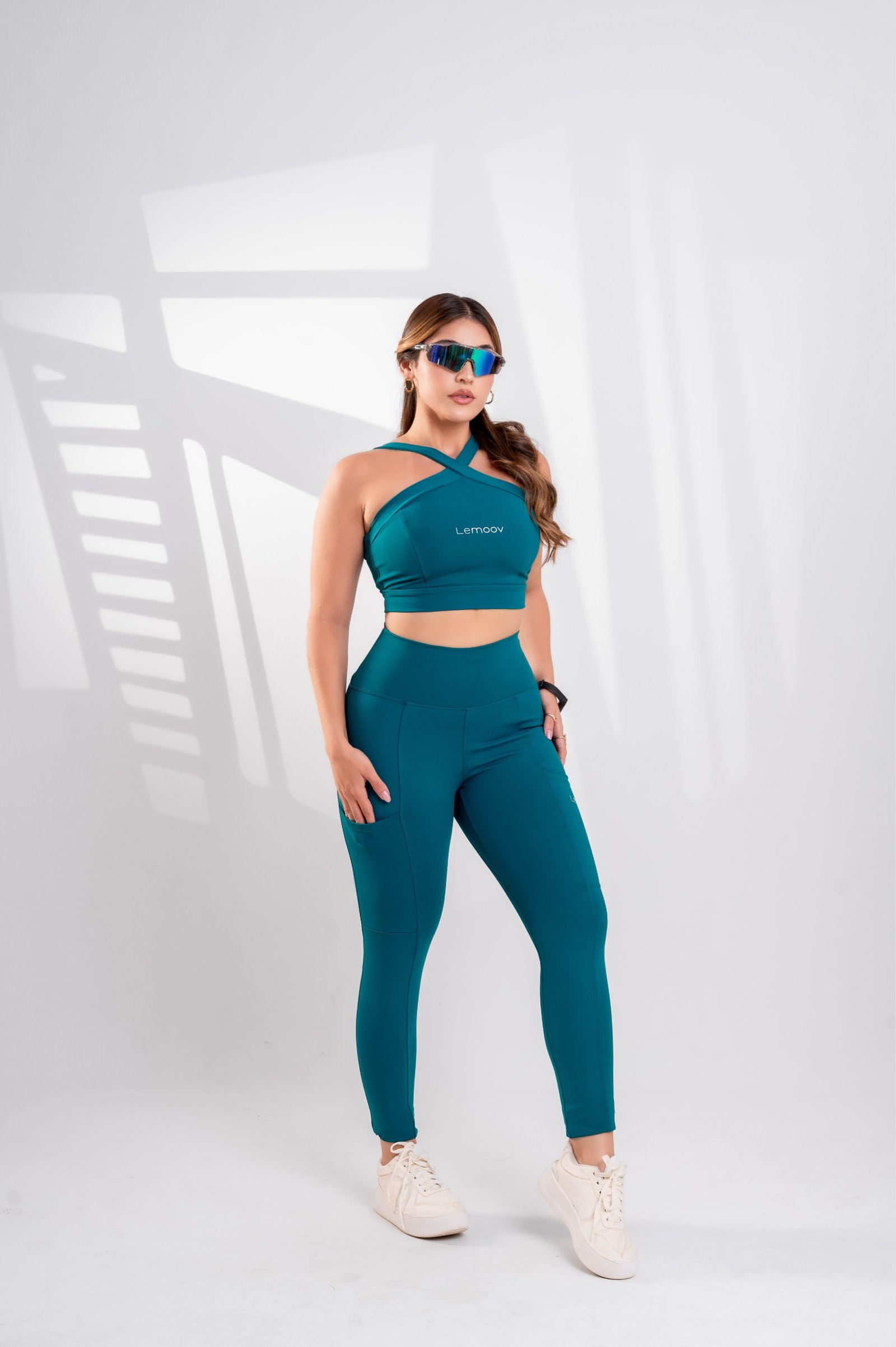 Look verde pavão Lemoov